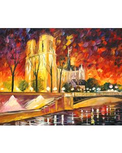 NOTRE DAME DE PARIS AT SUNSET
